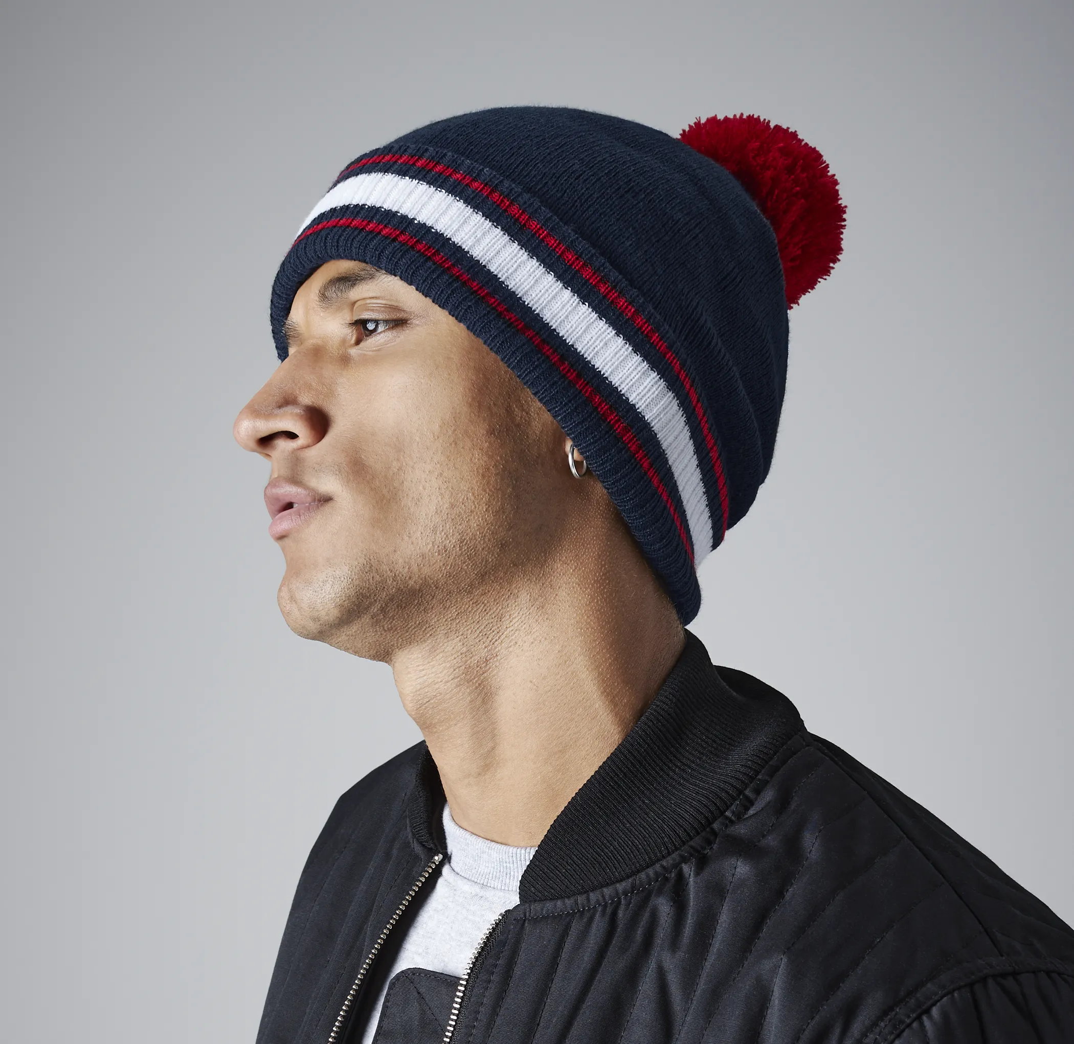 Beechfield Stadium Beanie | BLACK/CLASSIC RED/WHITE